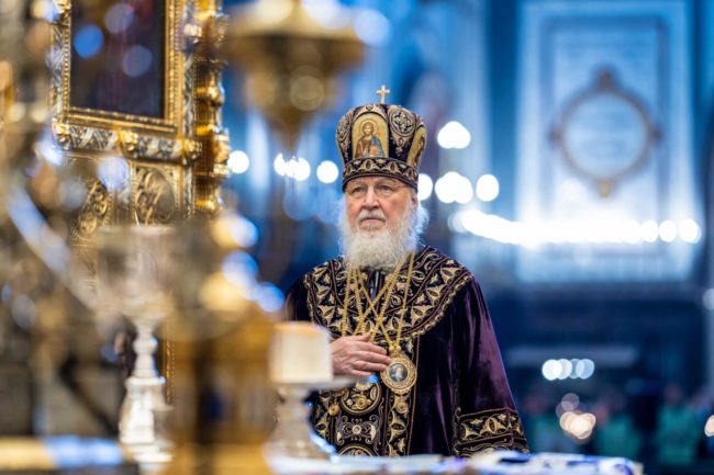 В четверг Страстной седмицы Предстоятель Русской Церкви совершил Литургию в Храме Христа Спасителя